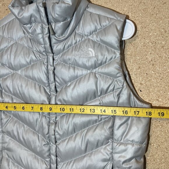 The North Face Vest Women’s Size S 550 Goose Down Puffer Gray Full Zip Aconcagua - Picture 4 of 14